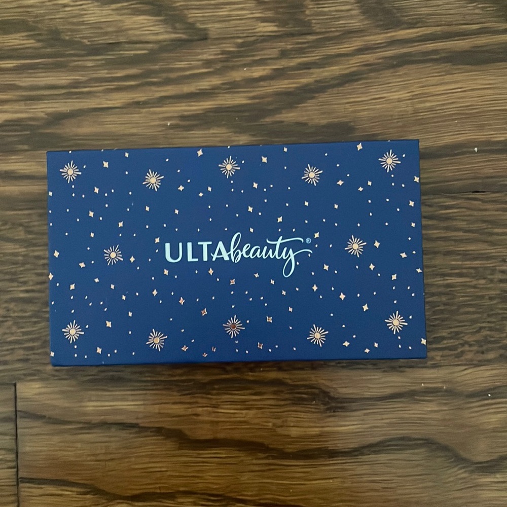 Ulta Beauty Mini Eyeshadow Palette